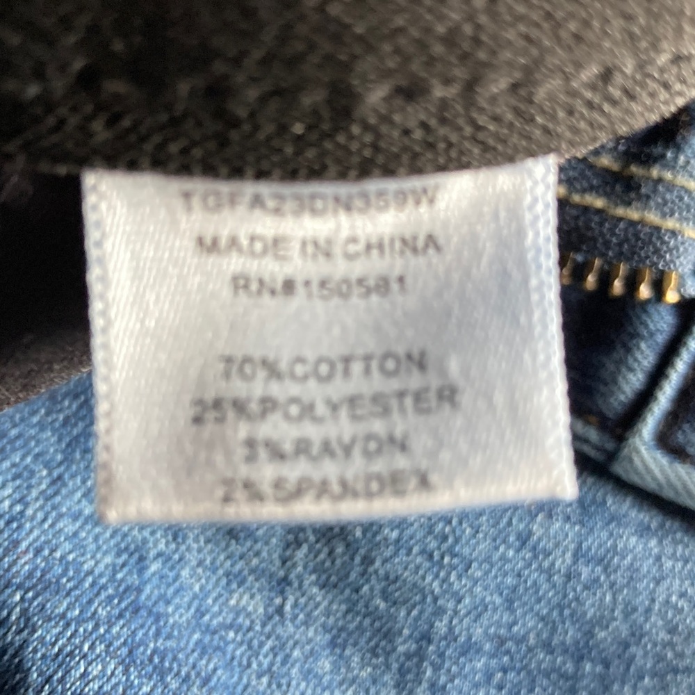 Thread Grit Mid Rise Bootcut Jean - Picture 9 of 11